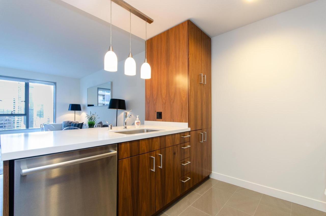 Cityscape Luxury Tower One Bedroom * Los Angeles