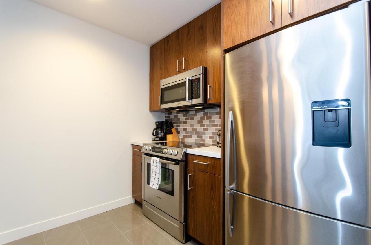 Cityscape Luxury Tower One Bedroom Apartment *